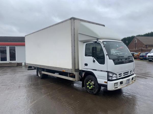 Isuzu NQR 75-2 7.5 Tonne Box Body with Barn Doors 2006 06 Reg